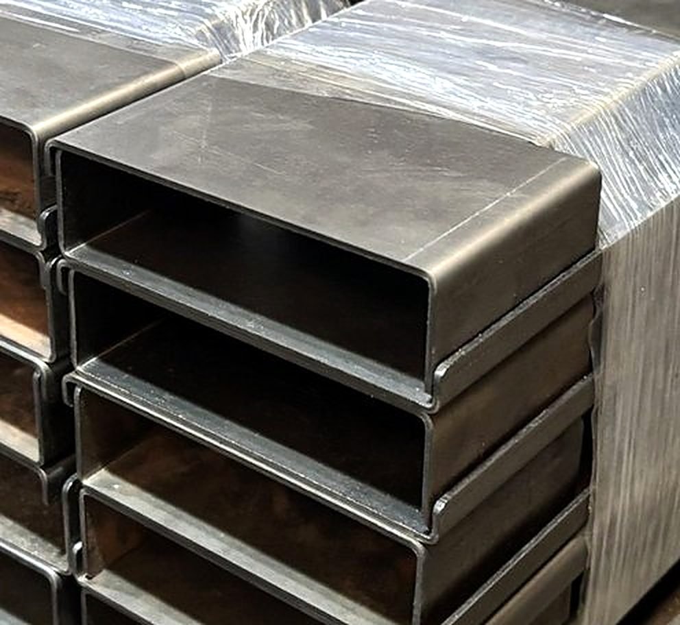 Bulk Production: bent edge close-up