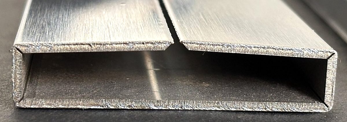 Square & Rectangular Pipe Profile: bent edge close-up 2
