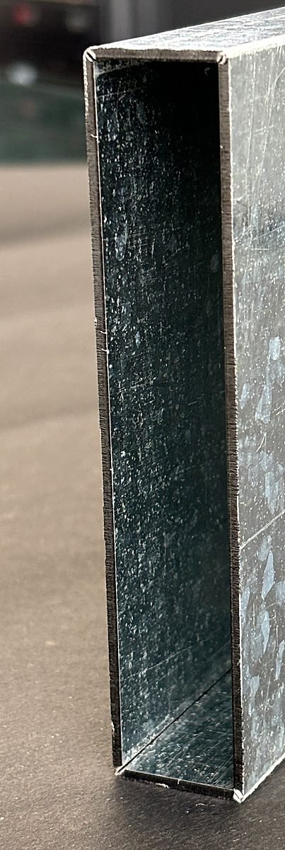 Square & Rectangular Pipe Profile: bent edge close-up 9