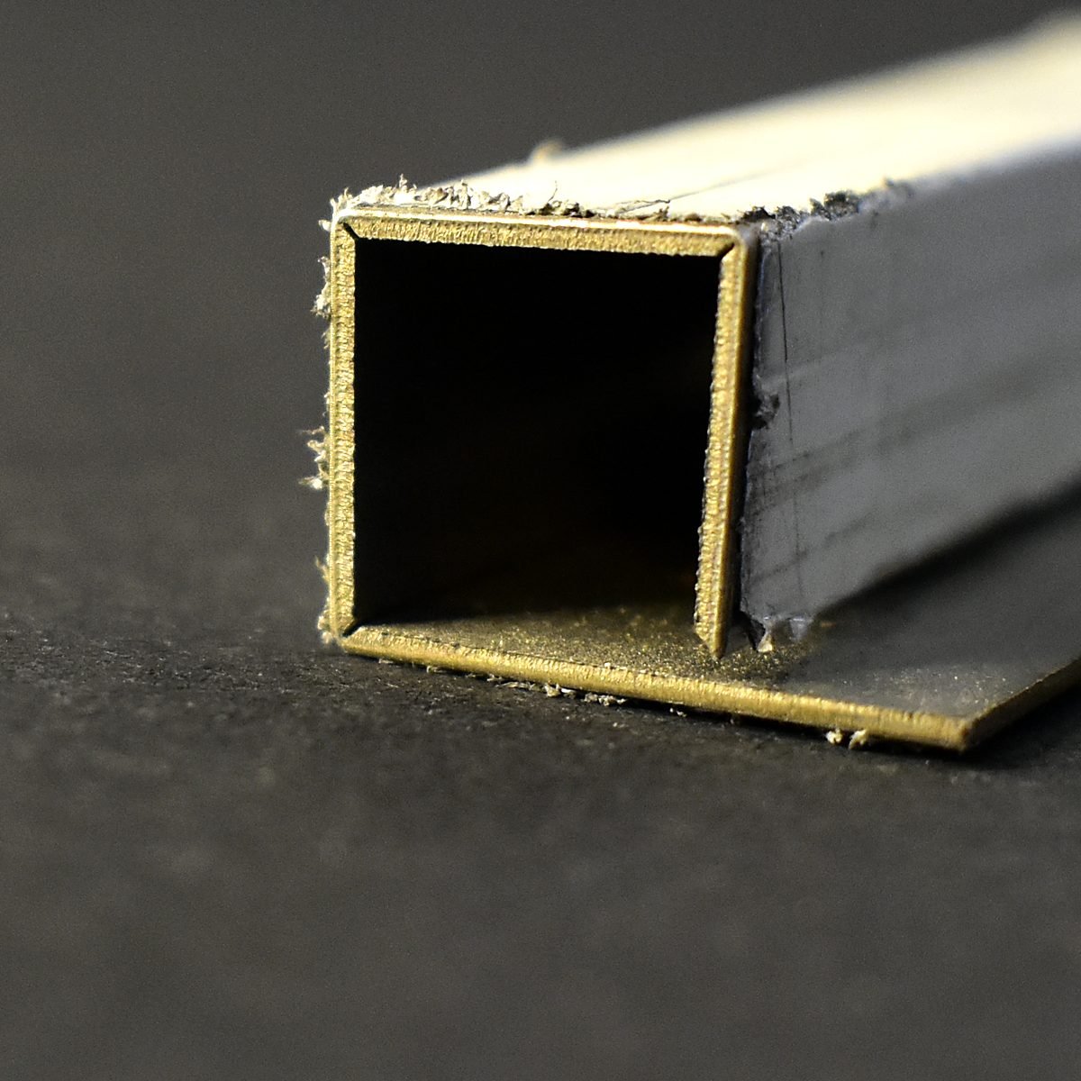 Square & Rectangular Pipe Profile: bent edge close-up 7