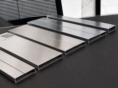 Rectangular pipe profiles in stainless steel on the display table