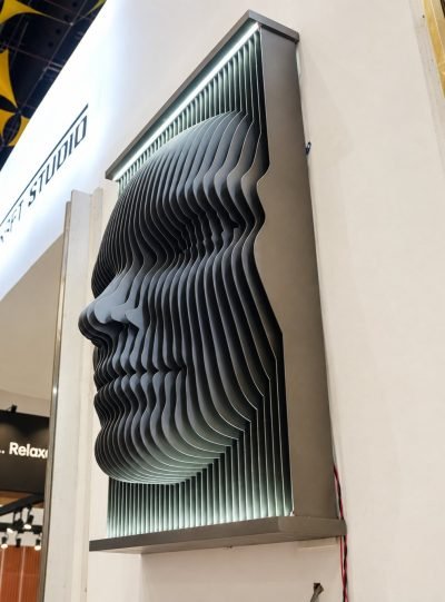 Parametric face panel in layered fins, front view — Parametric Façade Panels · Façade Systems