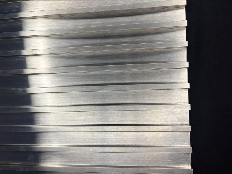 Aluminium louver blades for façade and ventilation screening